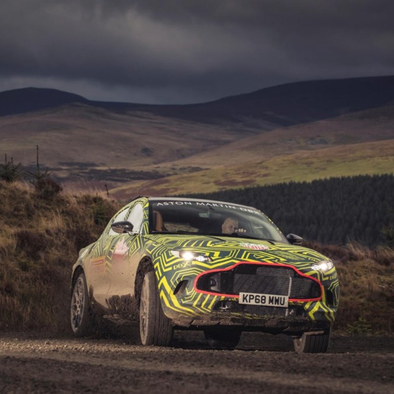 2020 Aston Martin DBX