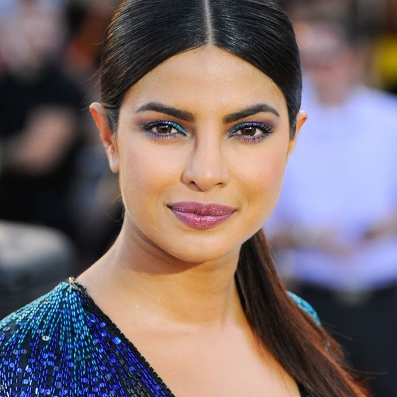 أسرار وحيل مكياج بريانكا شوبرا لإطلالة راقية