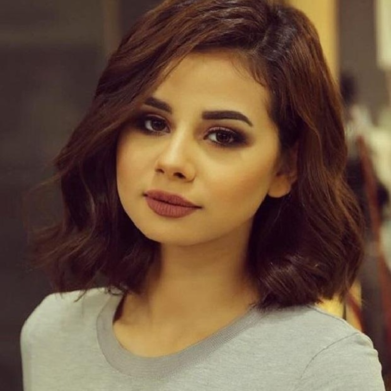 هل من شبه بين منة عرفة وسيلينا غوميز