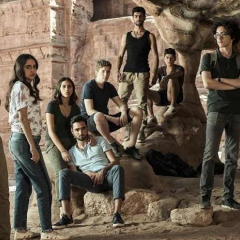 ابطال مسلسل "جن"