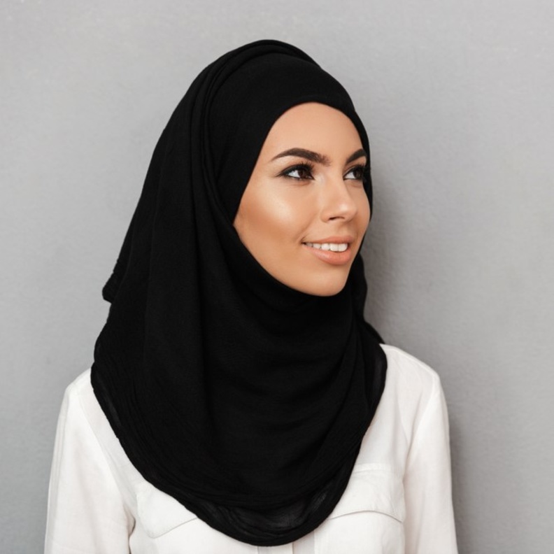 ابرز النصائح لوضع مكياج نهاري بسيط للمرأة السعودية التي تقود السيارة