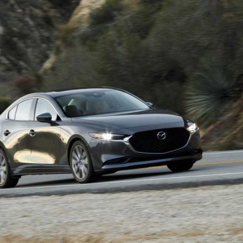 سيدان جديدة من مازدا