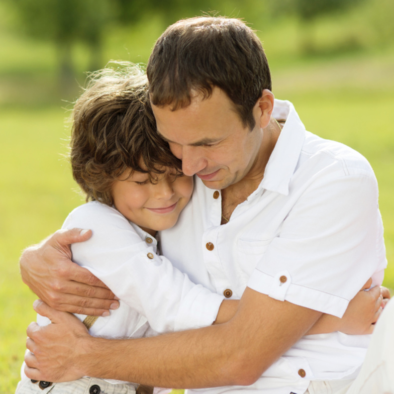 أهمية حنان الأب وتأثيره على الأبناء