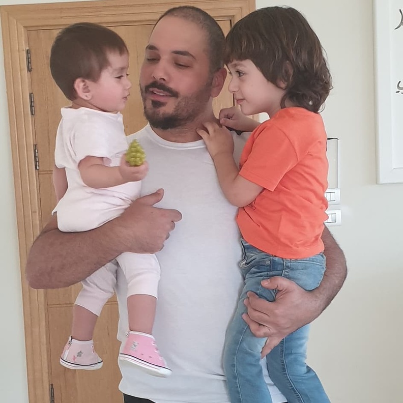 زوجة وائل جسار احتفلت بأبوة زوجها