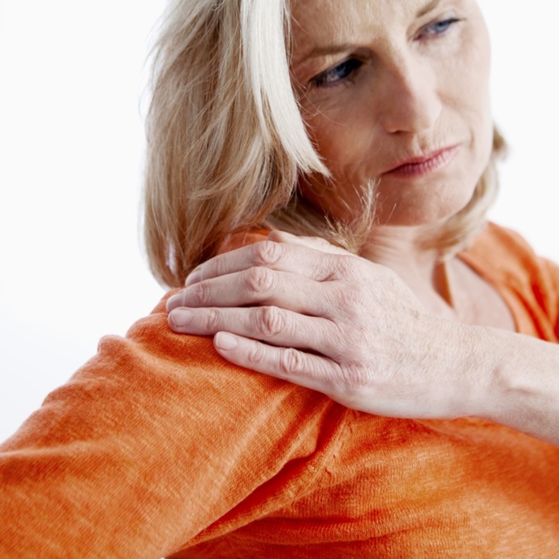 علاج آلام مفصل الكتف