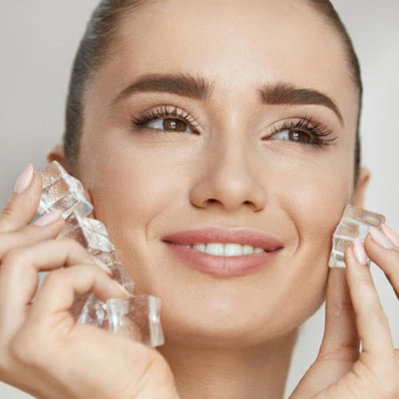 اضرار مكعبات الثلج للبشرة