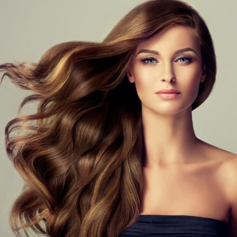 استخدمي وصفات زيت الثوم لانبات الشعر