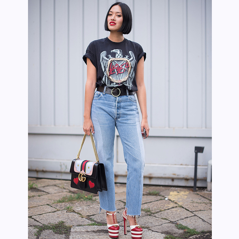 الجينز الخصر العالي يخفي عيوب الجسم