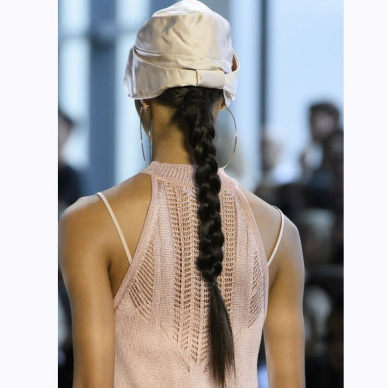  تسريحات شعر الضفائر الطويلة