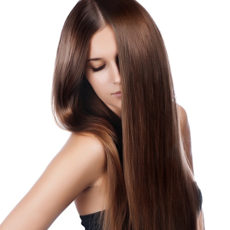 استخدمي خلطات الزبادي لعلاج تضرر الشعر من الشمس