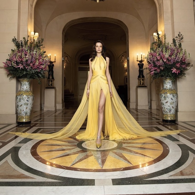 فستان من cucculelli shaheen