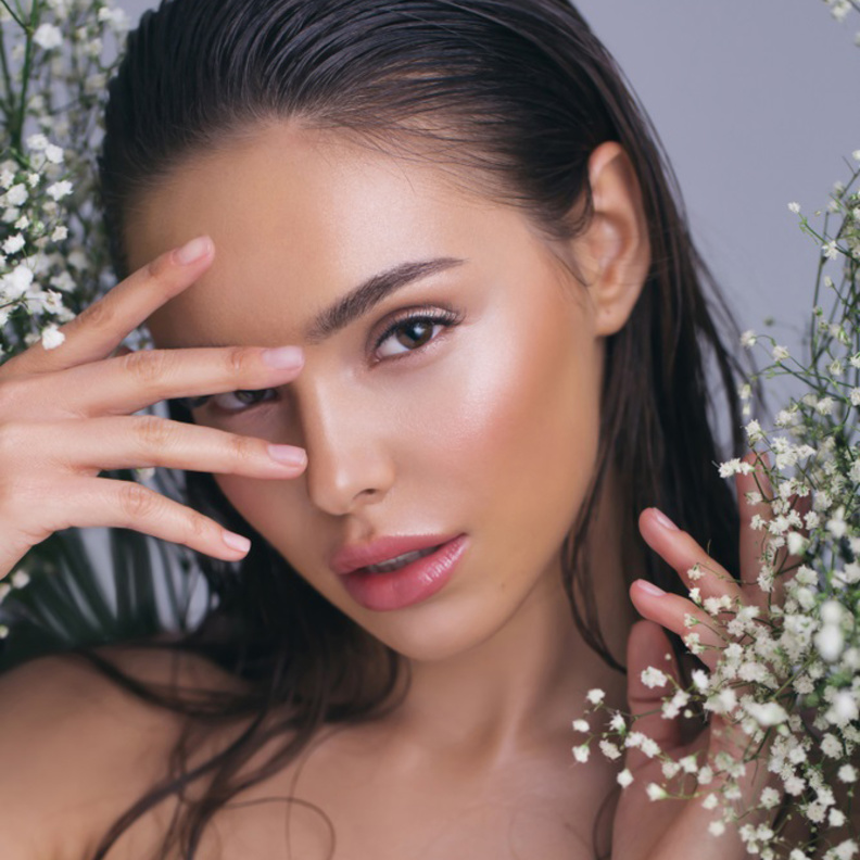 اتبعي طرق وضع الهايلايتر البودرة