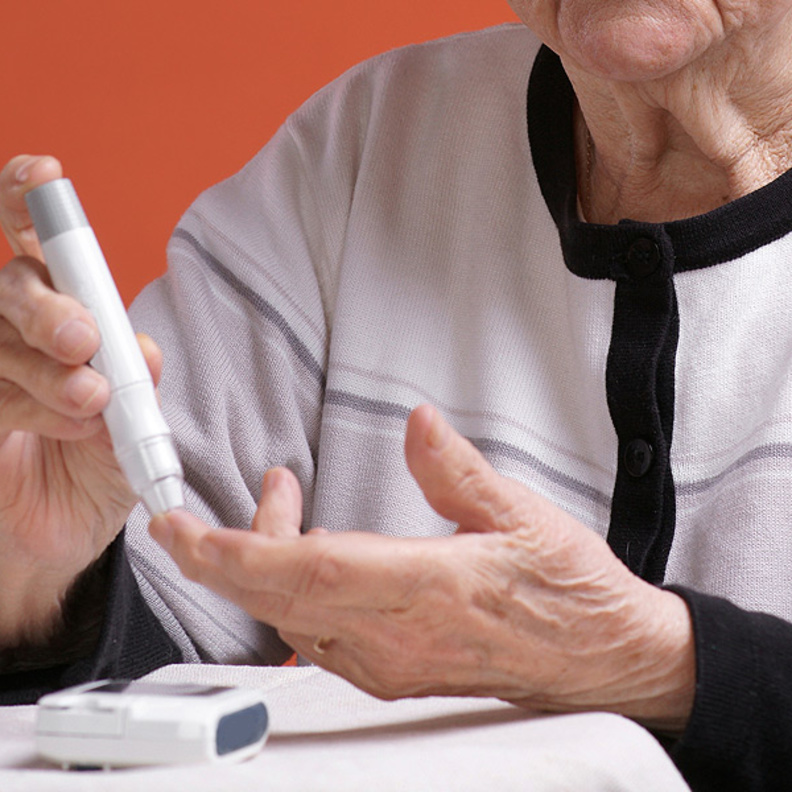  السكري من النوع الثاني يصيب غالبا كبار السن