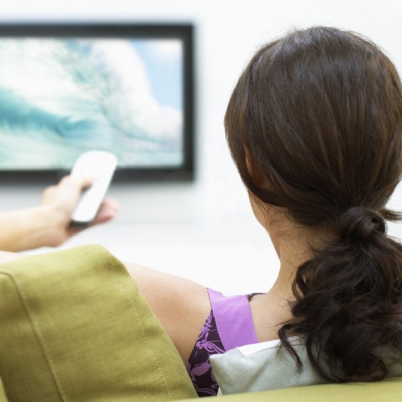  الجلوس أمام التلفزيون بعد الغداء خطر على الصحة