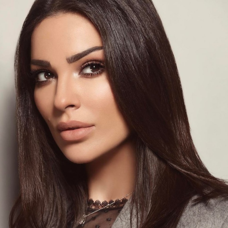 طريقة وضع مكياج نود بأسلوب النجمة أنغام