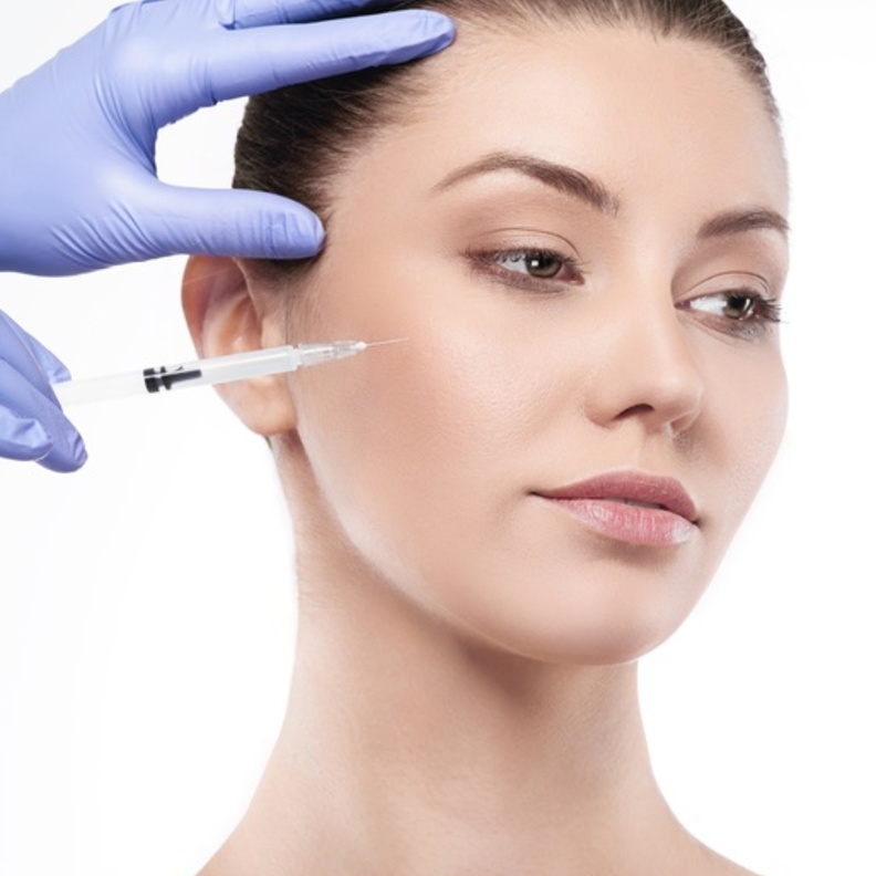 تقنية حقن الوجه بالدهون من اكثر التقنيات رواجا