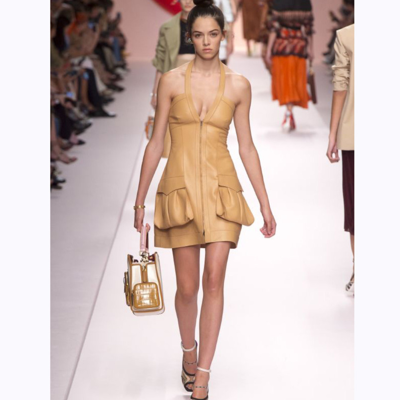 أزياء جيوب واسعة من مجموعة من Balmain 