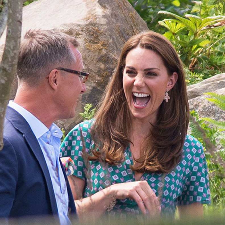 كيت ميدلتون تزور حديقتها في قصر هامبتون كورت