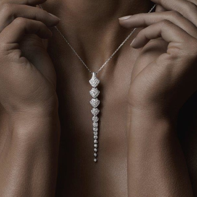 مجموعة PYTHON من توقيع دار AKILLIS