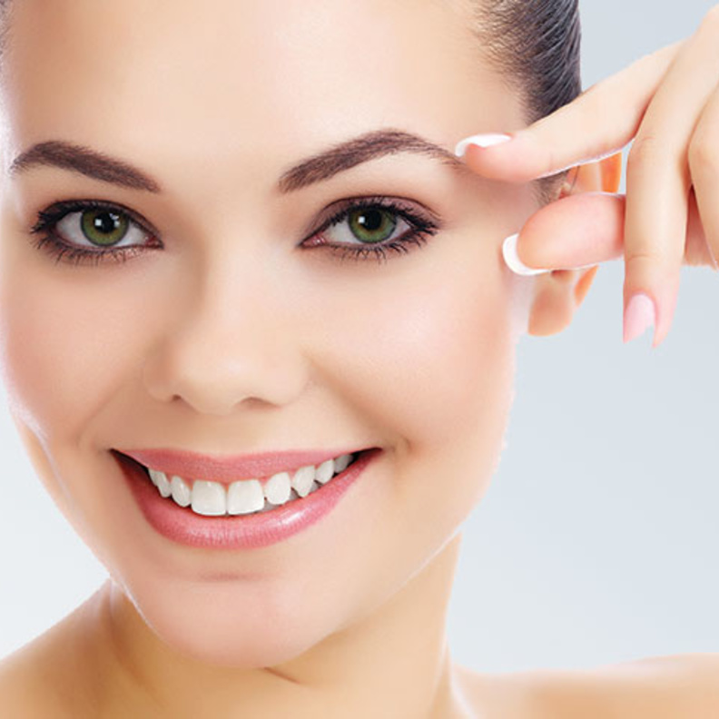 اسباب وعلاج تساقط شعر الحاجبين