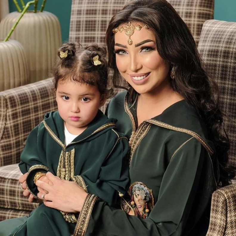 دنيا بطمة وابنتها غزل