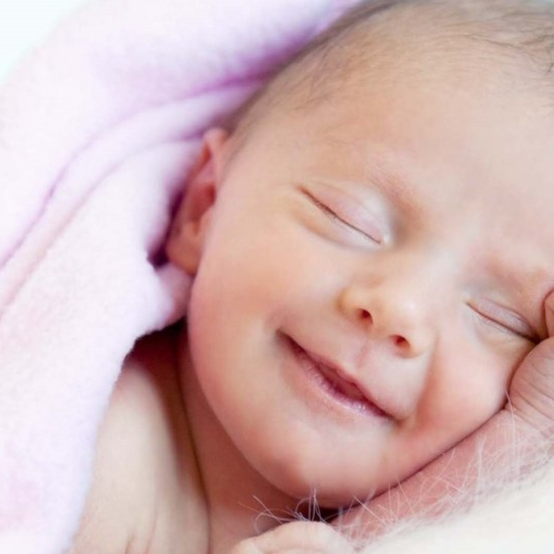 أنواع إبتسامة الرضيع