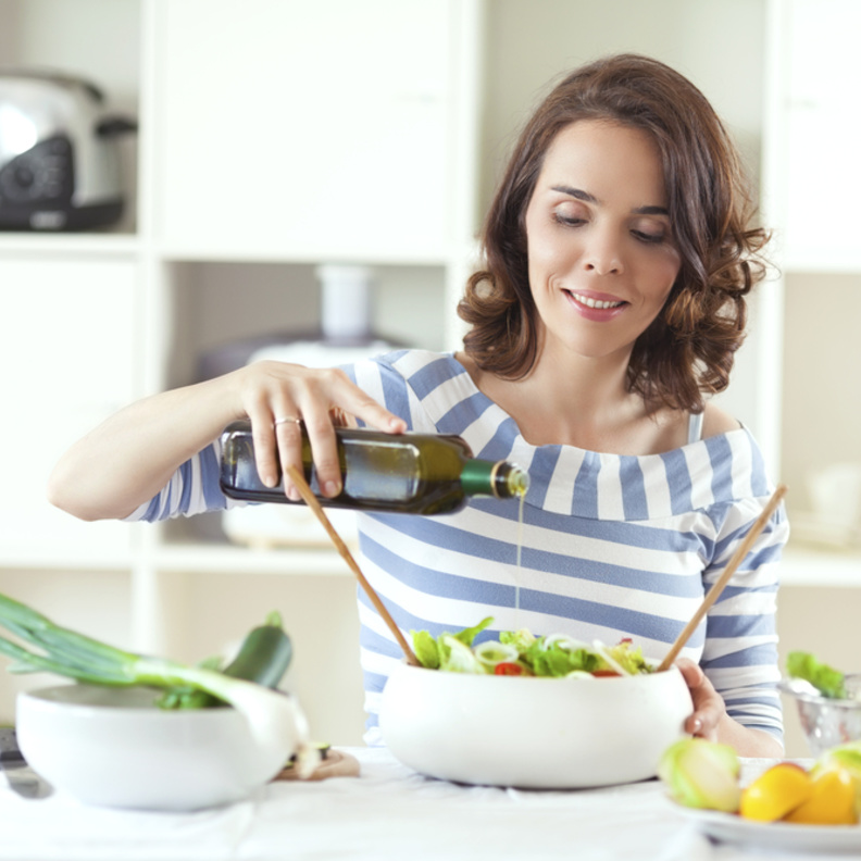 أهم الأطعمة التي تعزز الخصوبة وتزيد فرص الحمل