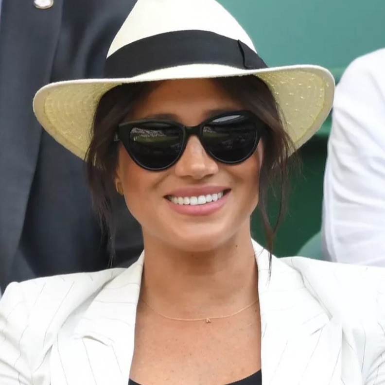 رسمات آيلاينر سوداء مع اطلالات ميغان ماركل Meghan Markle الجمالية