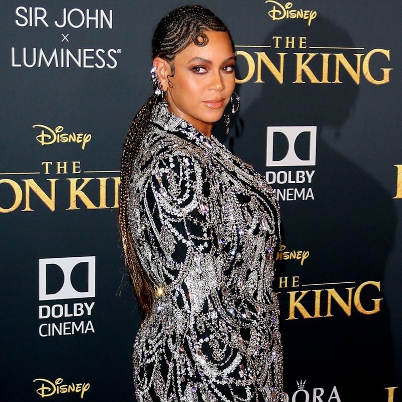 أجمل إطلالات النجمات في العرض الأولي لفيلم The Lion King