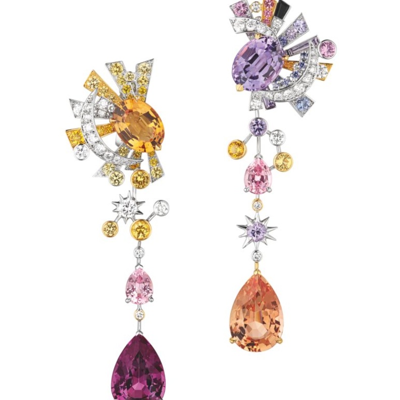  أقراط من ديور Dior