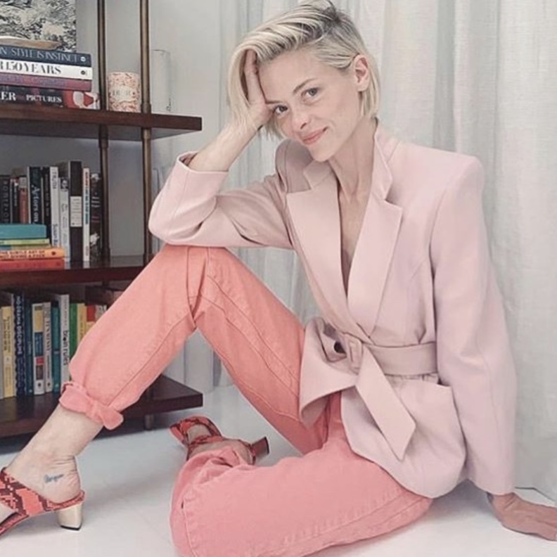 بدل اللينن البيضاء لاطلالات النهار