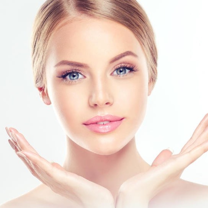 استخدمي كريمات التجاعيد لمحاربة الشيخوخة