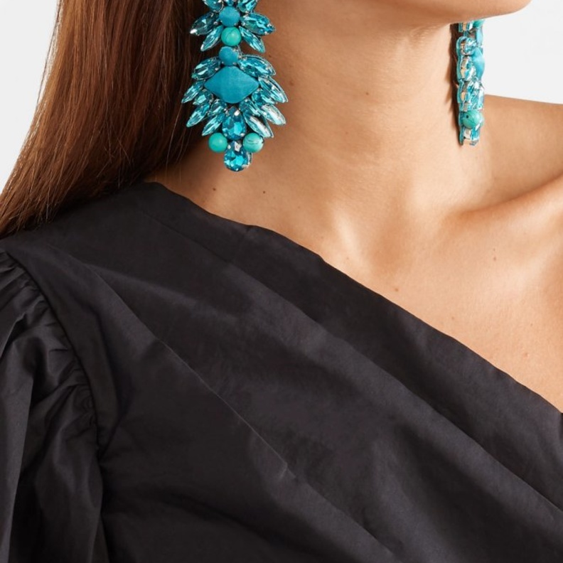  أقراط باللون الأحمر من Alison Lou