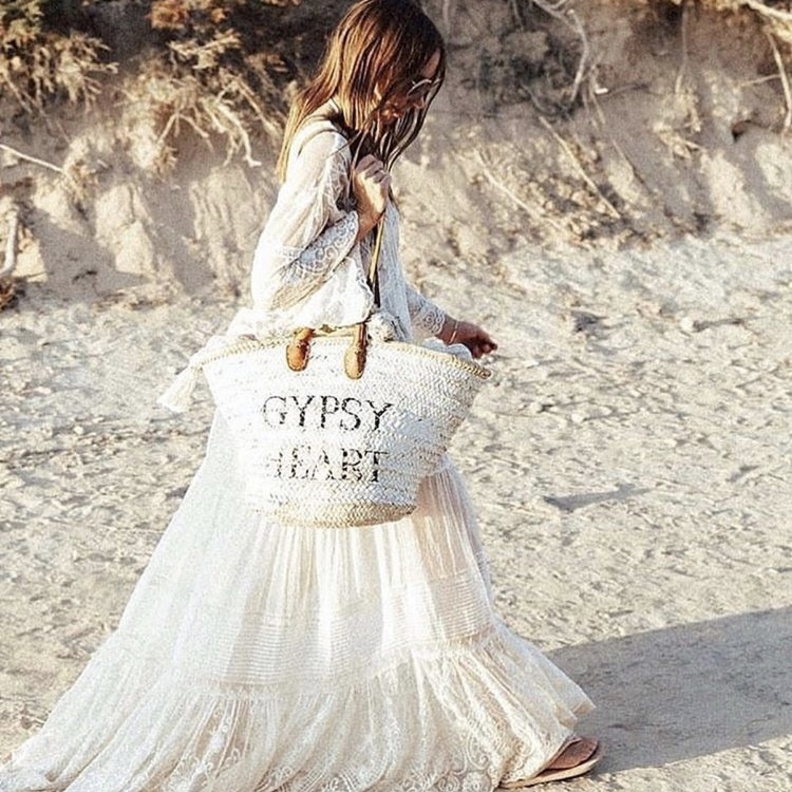  أحدث تصميمات حقائب القش الفاخرة