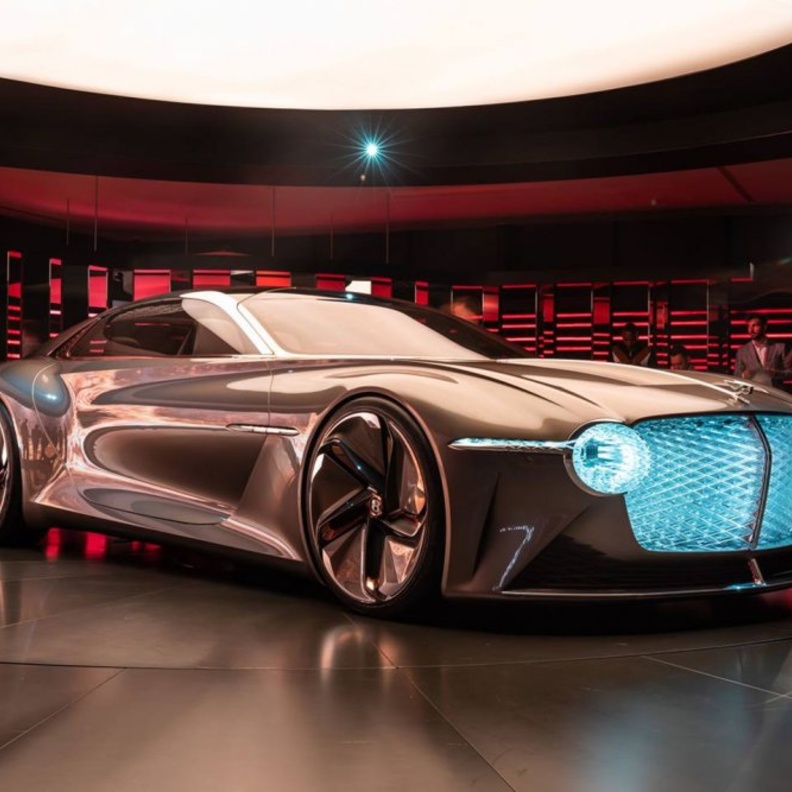 EXP 100 GT  شكل انسيابي ومواد فاخرة