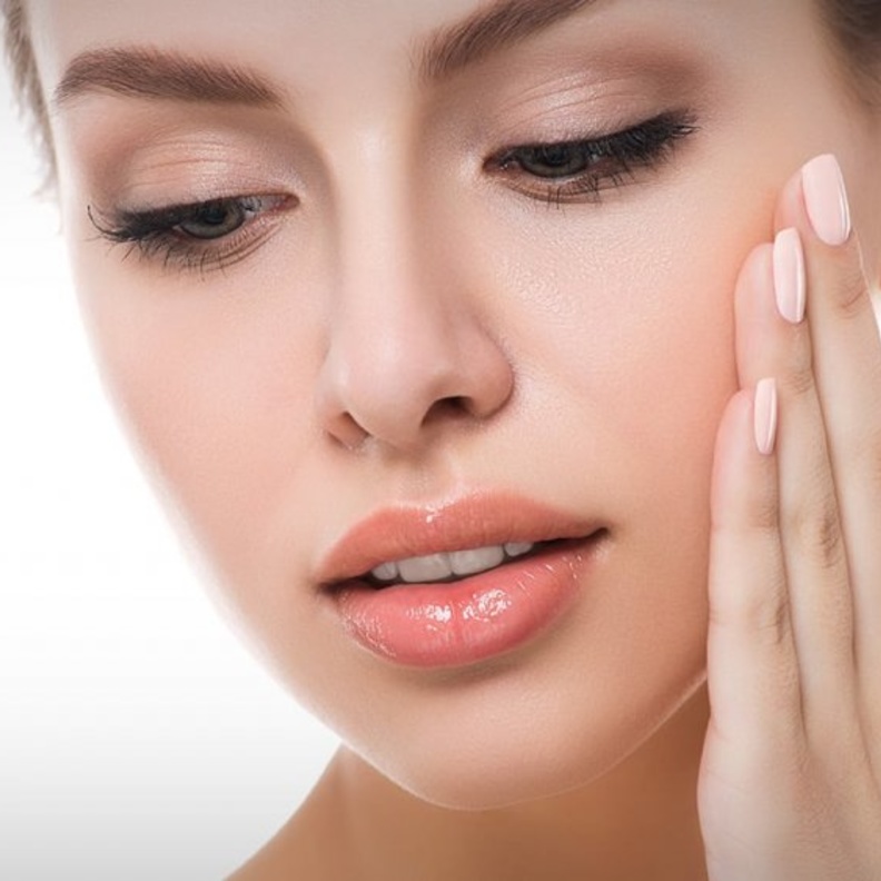 جربي قناع الخميرة واللبن للبشرة الدهنية