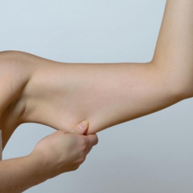 الجأي الى العسل لشد جسمك