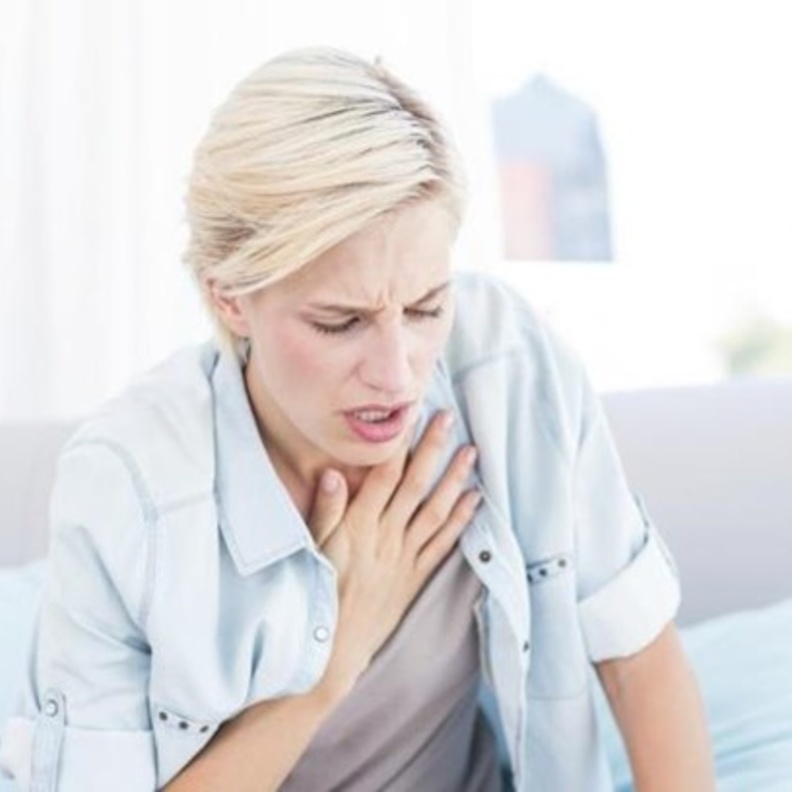 ضيق التنفس من مضاعفات عملية استئصال الغدة الدرقية