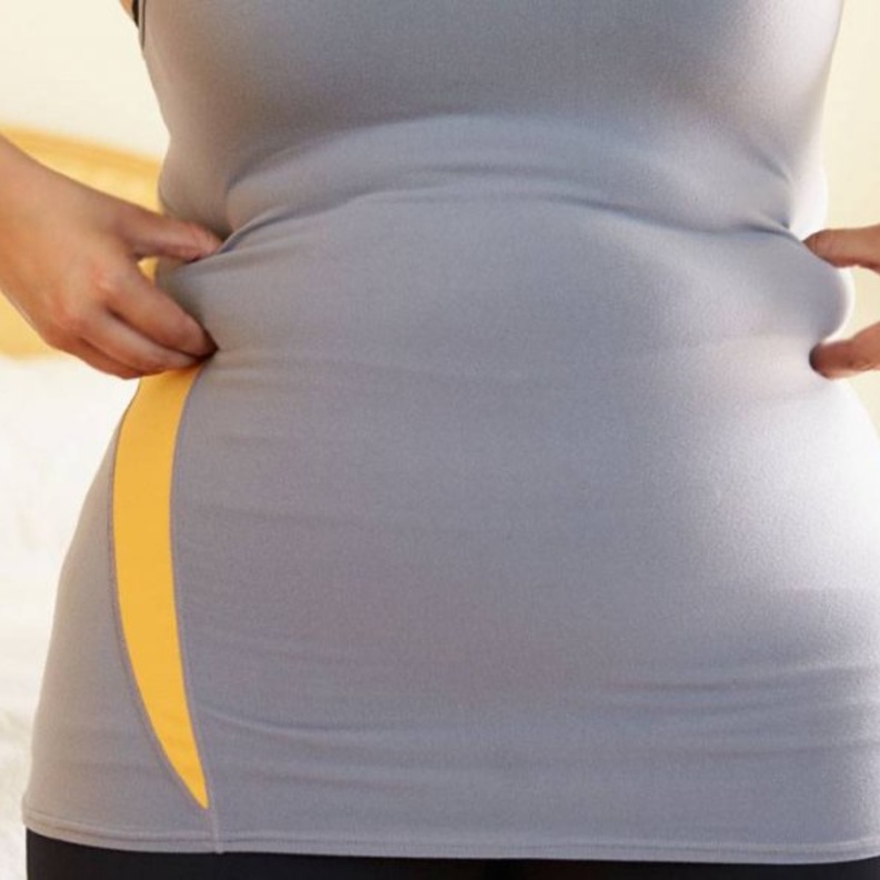 اخضعي لعملية شد الذراع التي يتم من خلالها إزالة الجلد الزائد من الذراعين العلويين