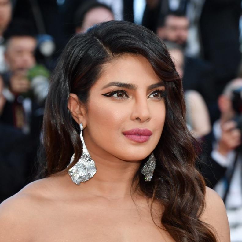 إطلالة بريانكا في Met gala 2018