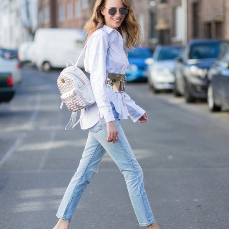 اعتمدي أحذية المويل مع اطلالات الجينز