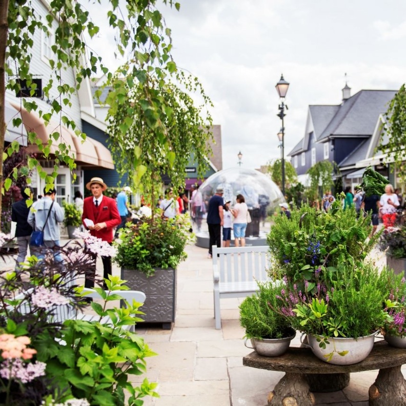 بيستر فيلج للتسوق تبرم شراكةً مع برنامج سكاي واردز طيران الإمارات