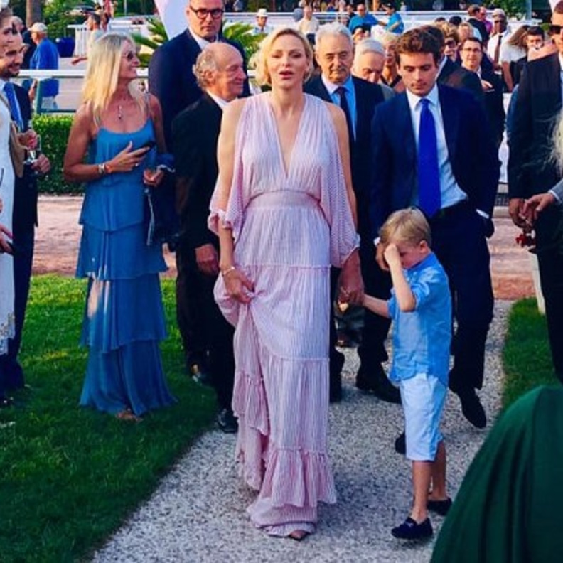 الأمير جاك رافق الأميرة تشارلين