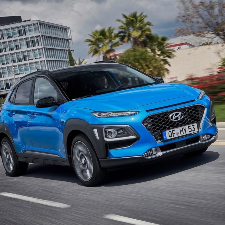 "Hyundai" تقدم نسخة هجينة من سيارتها الكروس أوفر المدمجة "Kona"