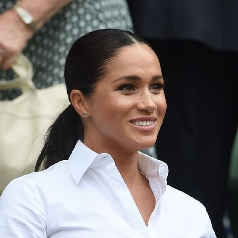 ملكة بريطانيا زارت النادي عام 2013