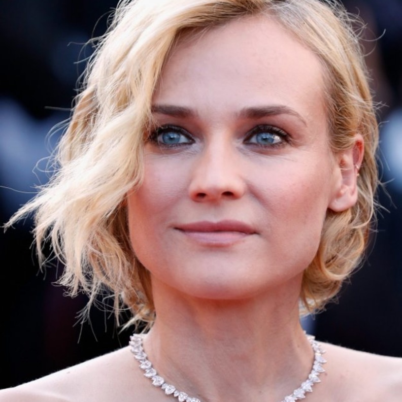 ديان كروجر تألقت على السجادة الحمراء في مهرجان كان السينمائي الدولي لعام 2017