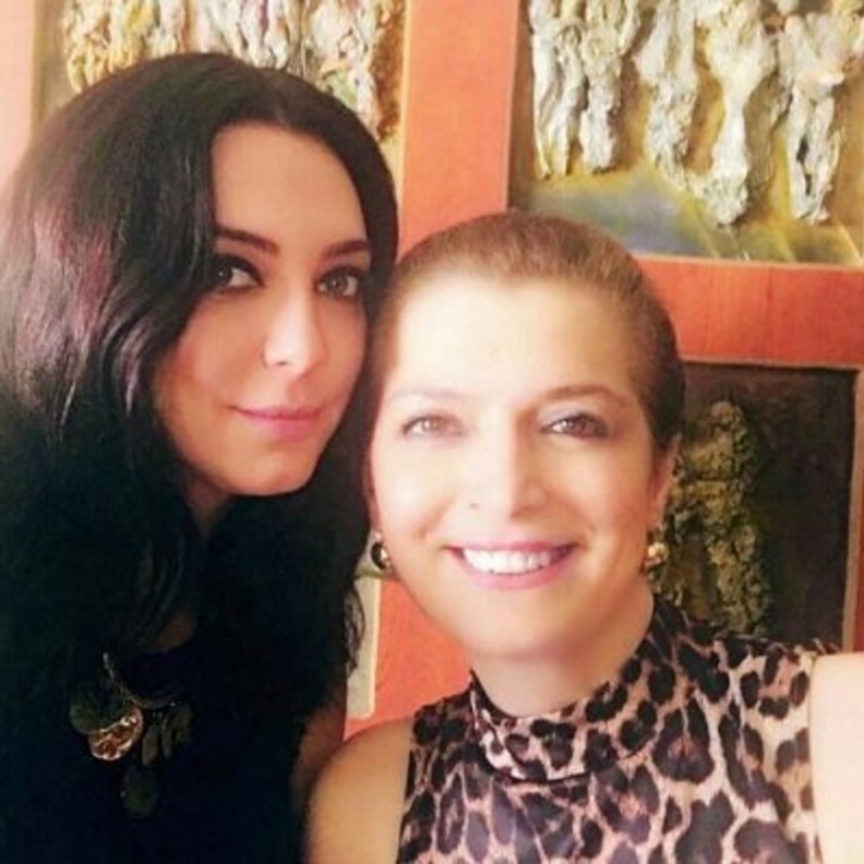 سلاف فواخرجي وشقيقتها الراحلة