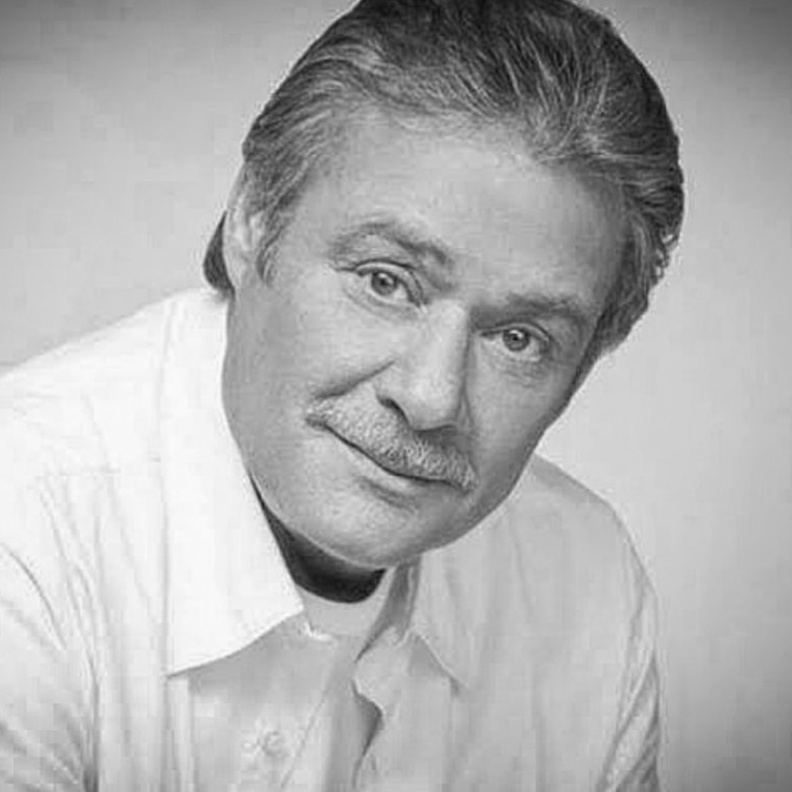 شاهدوا لحظة اعلان فاروق الفيشاوي عن مرضه