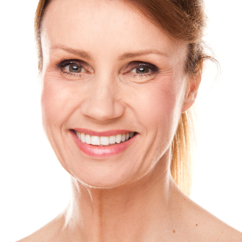  رطبي بشرتك بعد سن الخمسين بطرق طبيعية