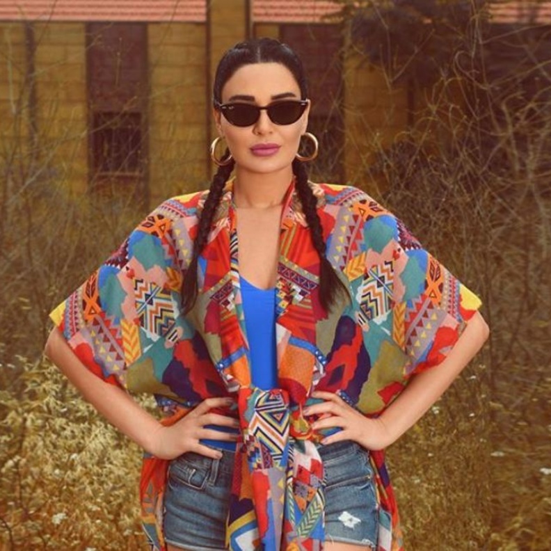 سيرين عبد النور ووالدتها وشقيقتها باحدث صورة لهن